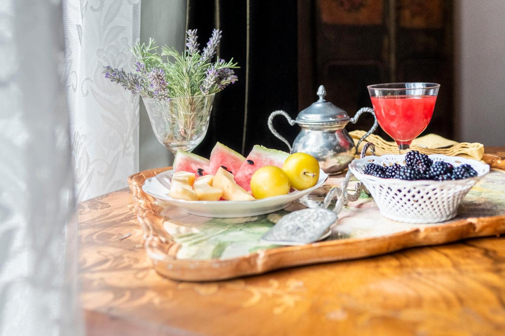 Villa Clodia Relais Manziana Екстер'єр фото