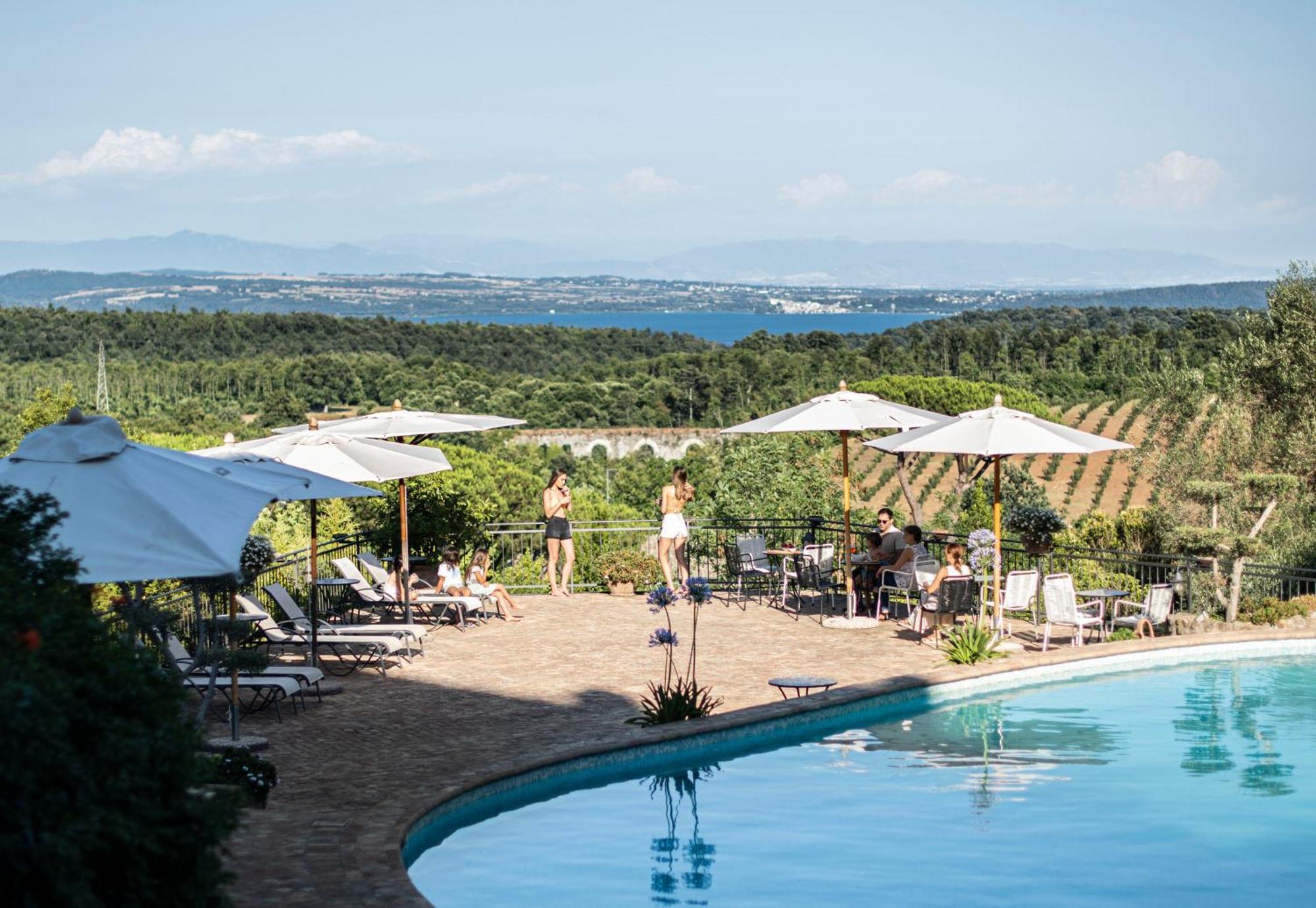 Villa Clodia Relais Manziana Екстер'єр фото