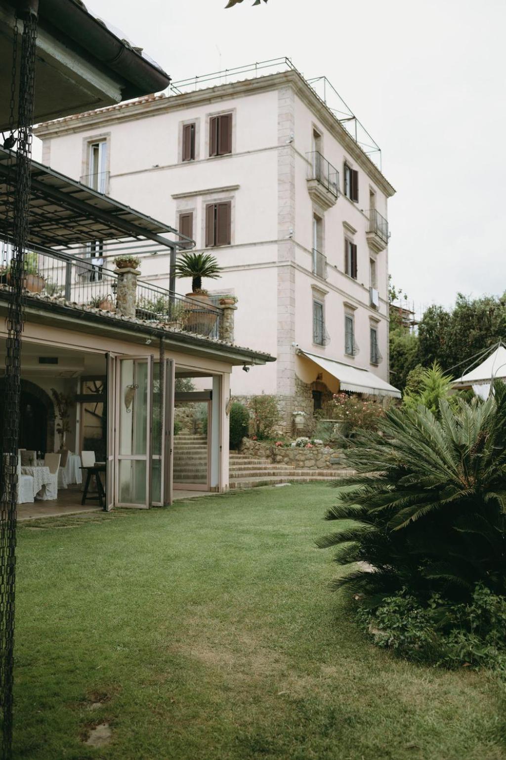 Villa Clodia Relais Manziana Екстер'єр фото