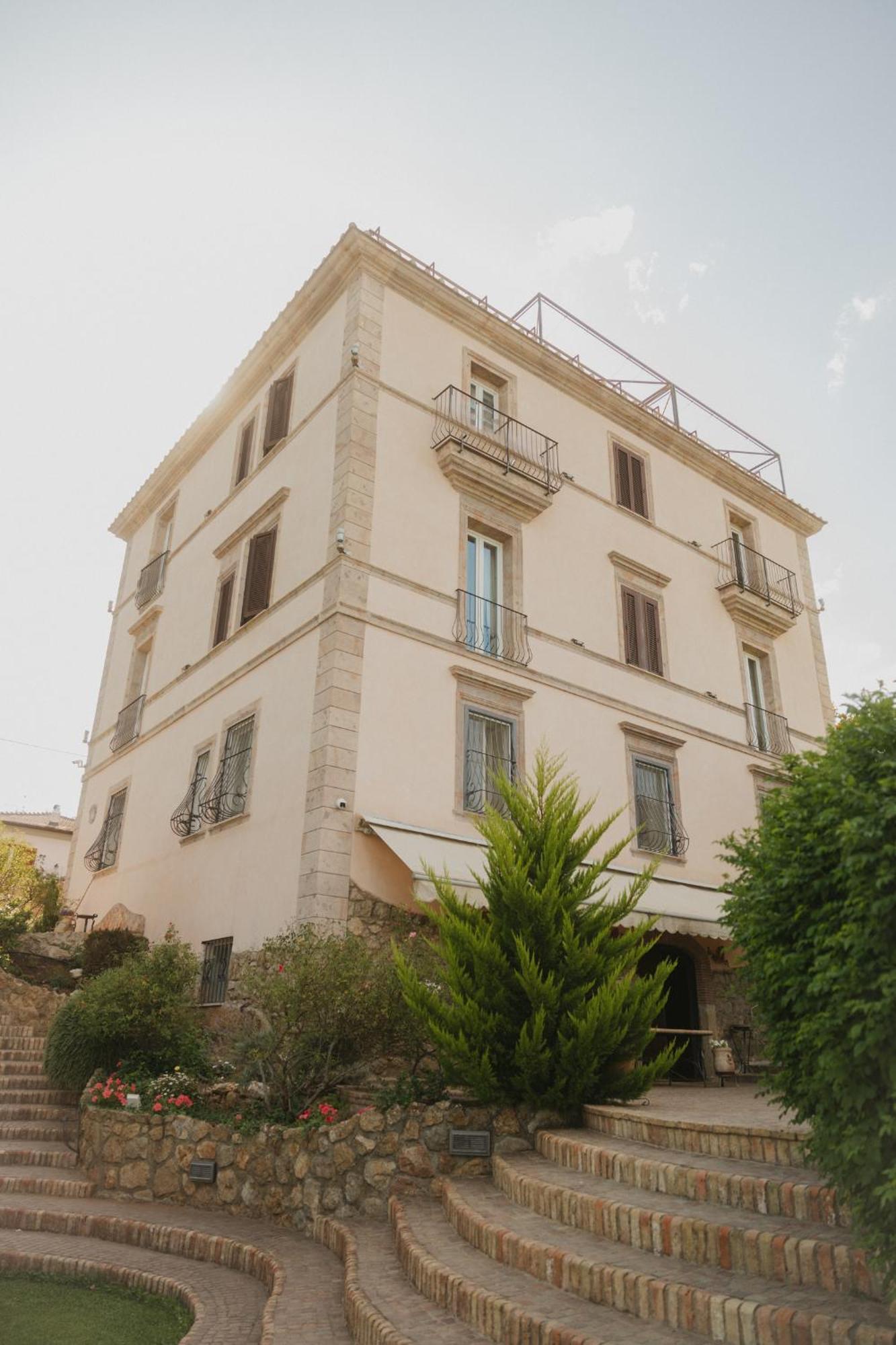 Villa Clodia Relais Manziana Екстер'єр фото